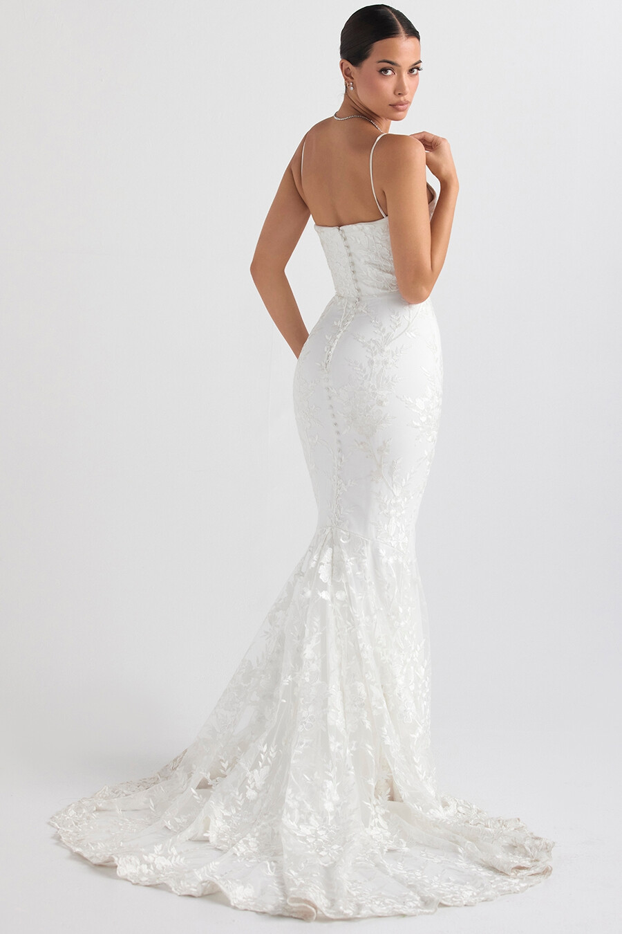 abito da sposa in pizzo bianco
