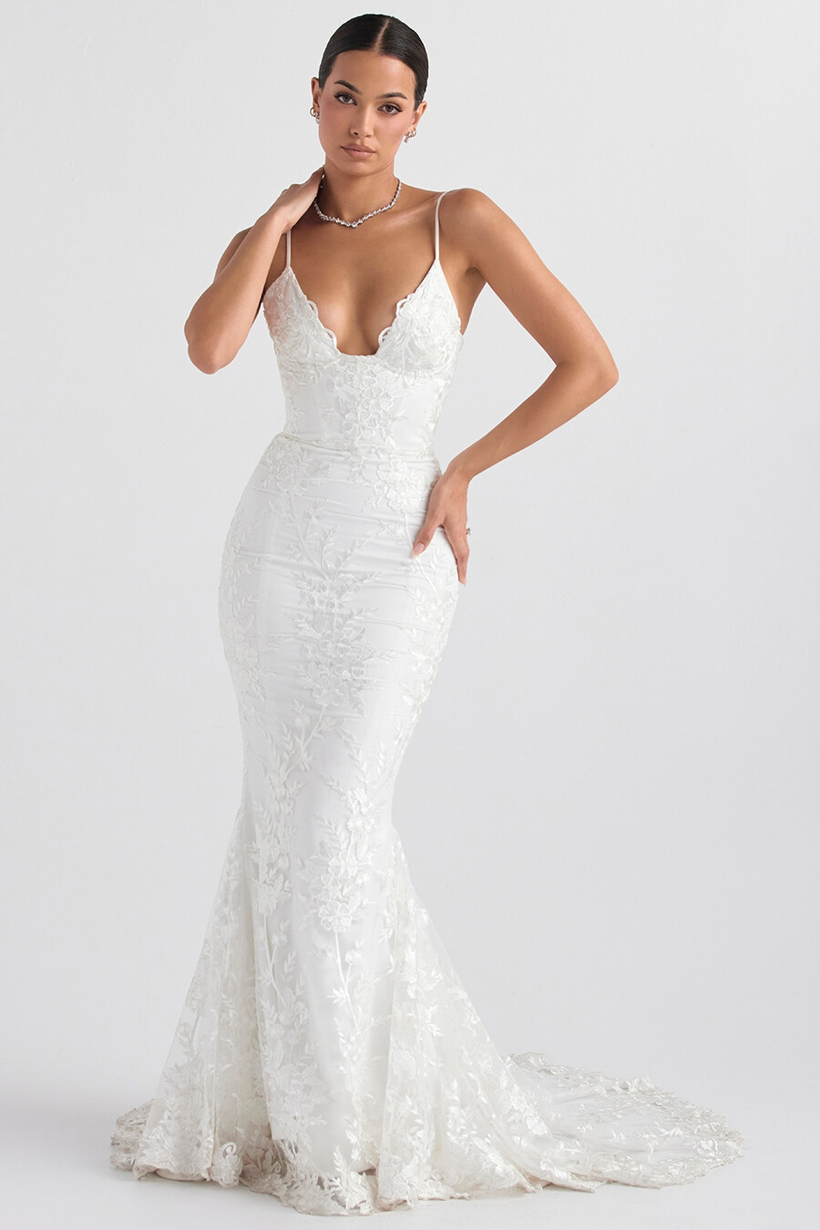 abito da sposa in pizzo bianco