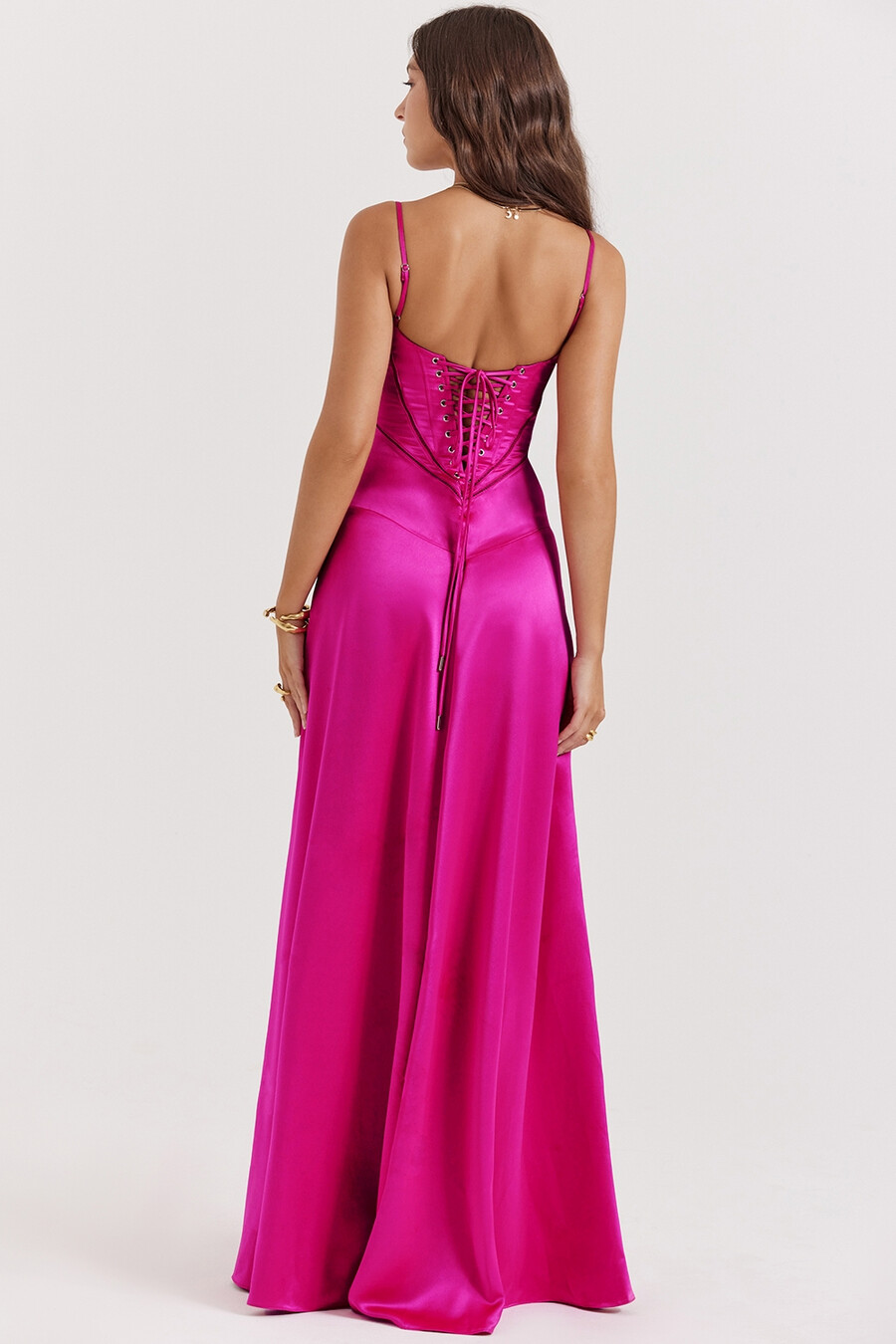 abito lungo fucsia con lacci
