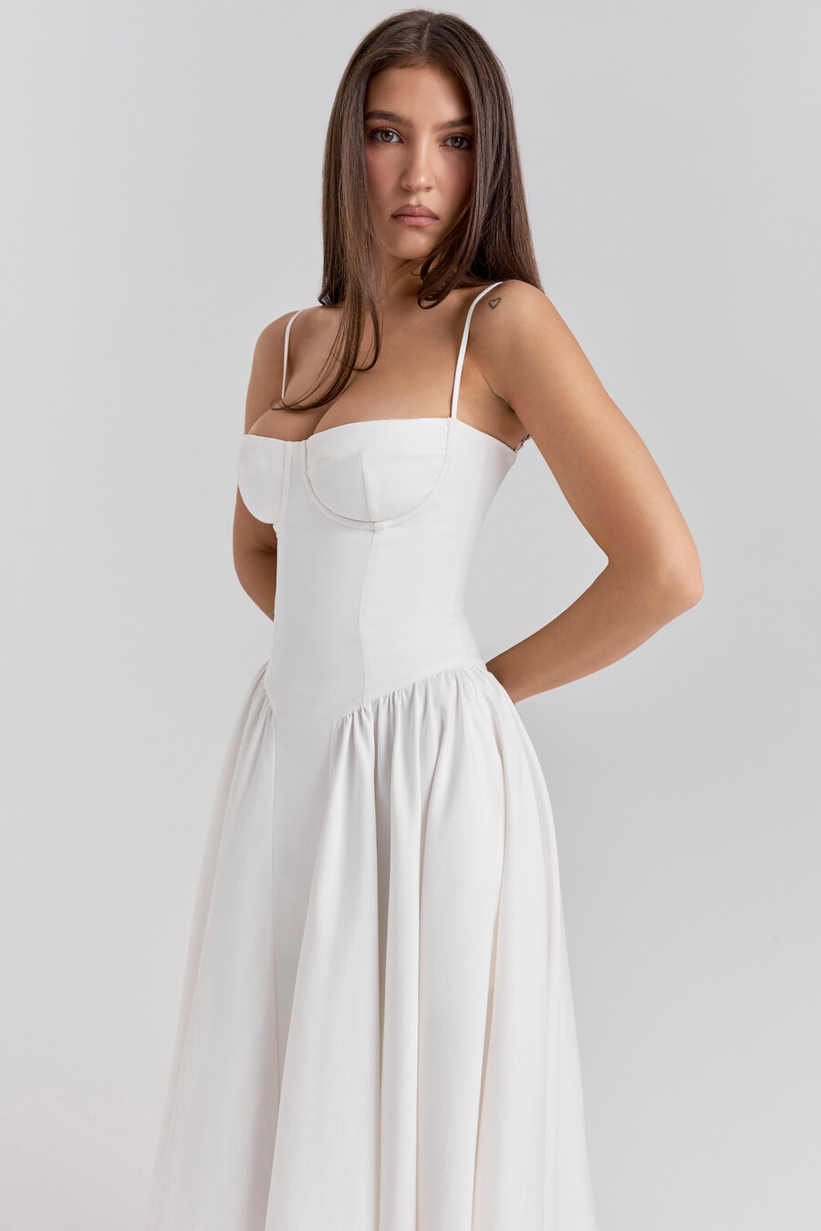 abito midi con corsetto bianco