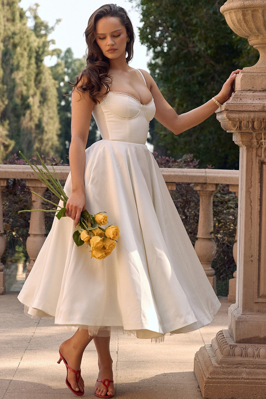 abito midi in tulle bianco