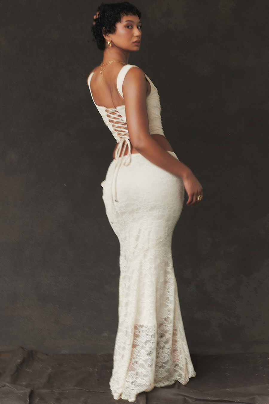 gonna lunga in pizzo crema vintage