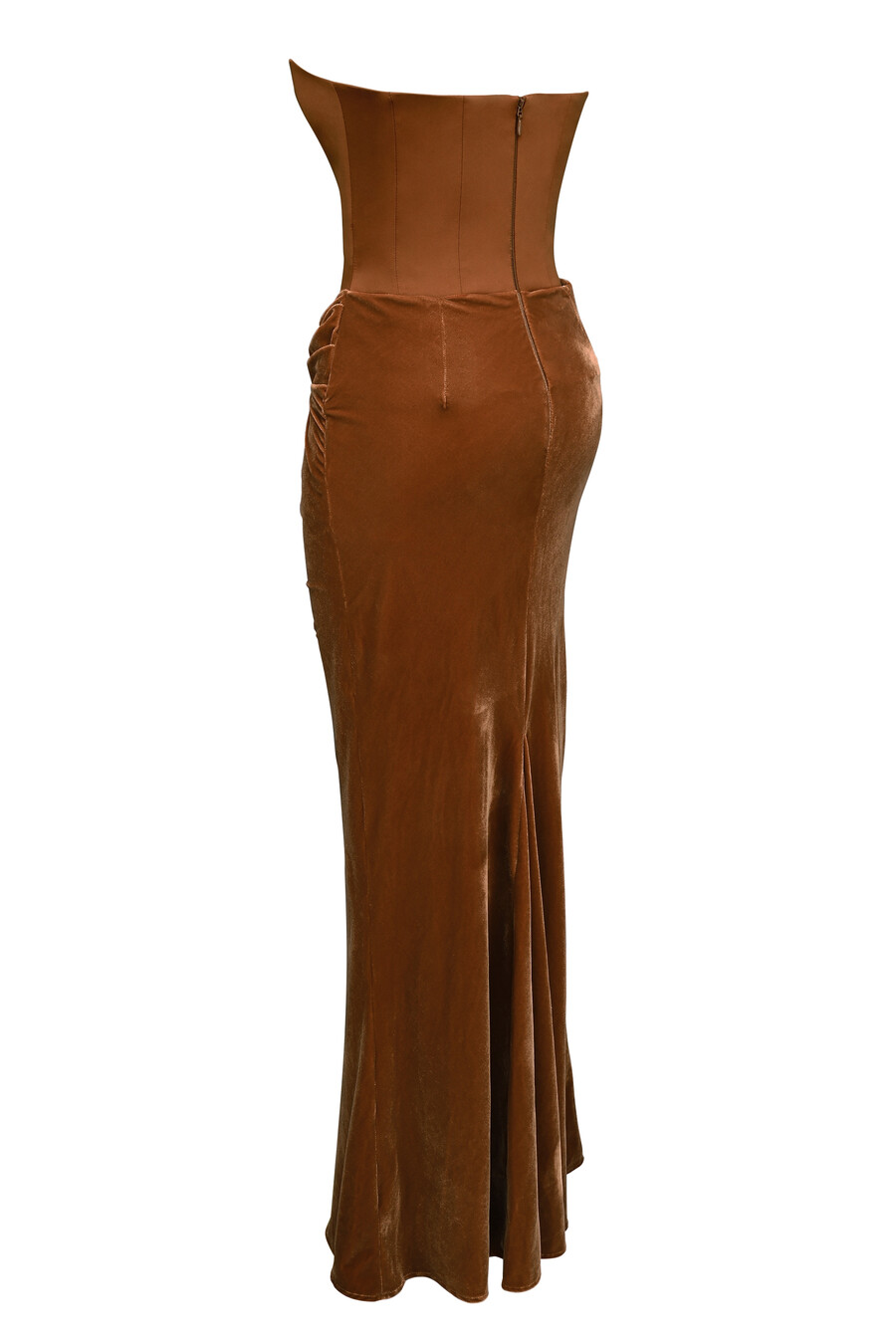 abito lungo con corsetto senza spalline in velluto color caramello