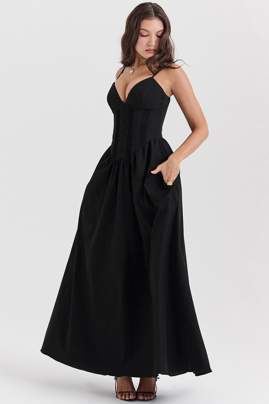 abito lungo con corsetto nero