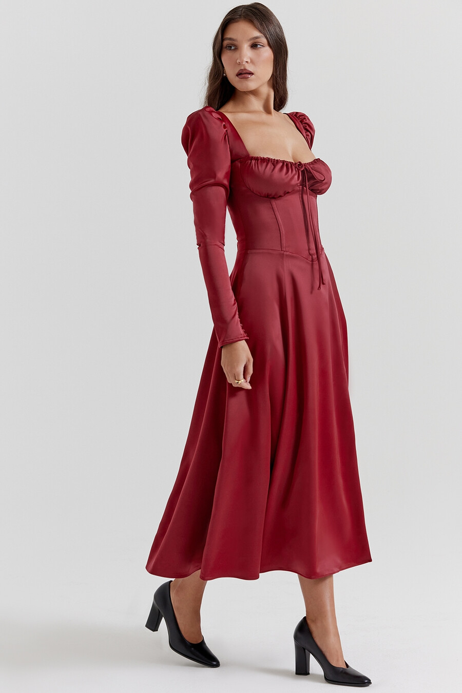 abito midi con corsetto color rubino