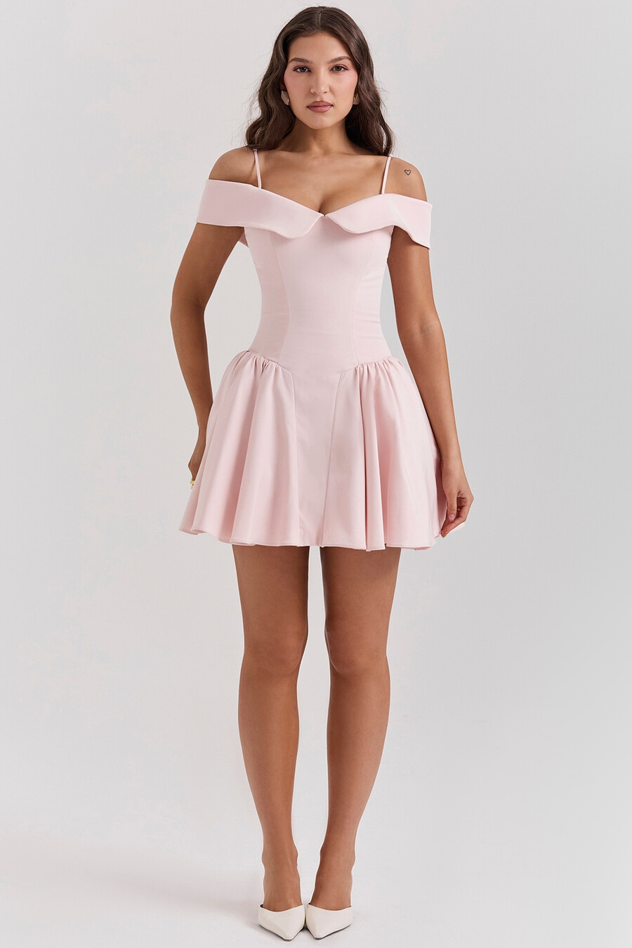 mini abito rosa ballerina con spalle scoperte