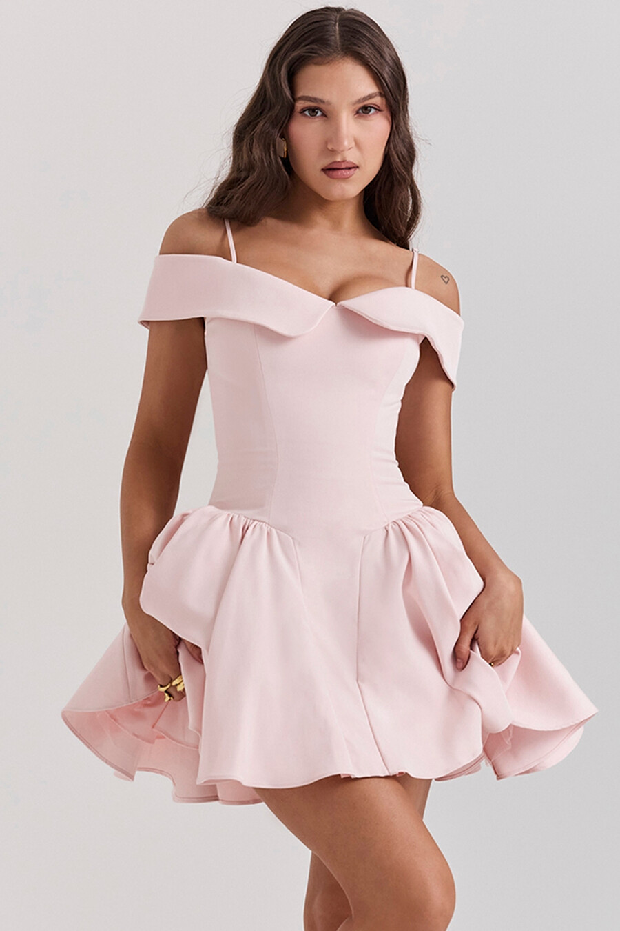 mini abito rosa ballerina con spalle scoperte