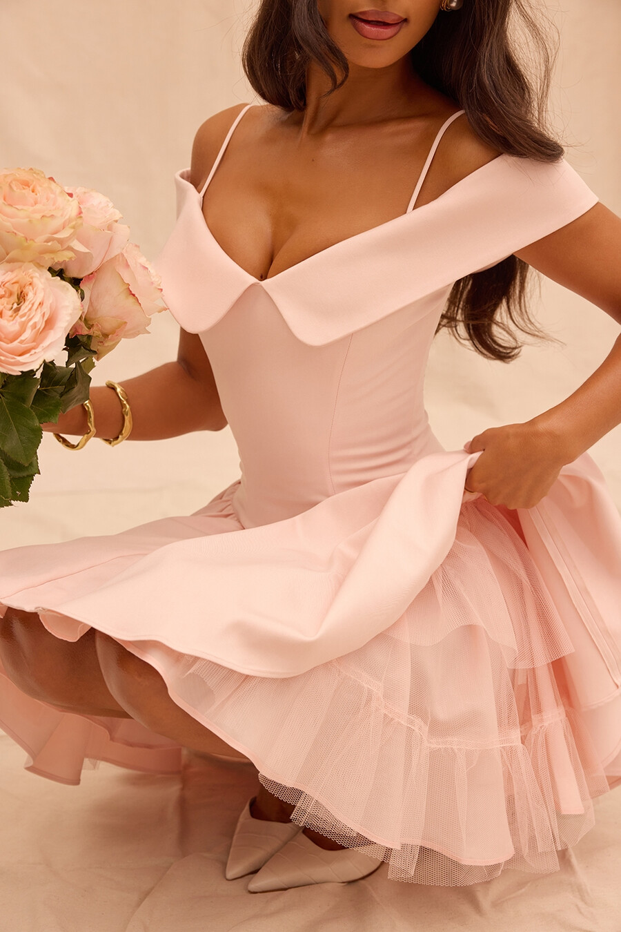 mini abito rosa ballerina con spalle scoperte