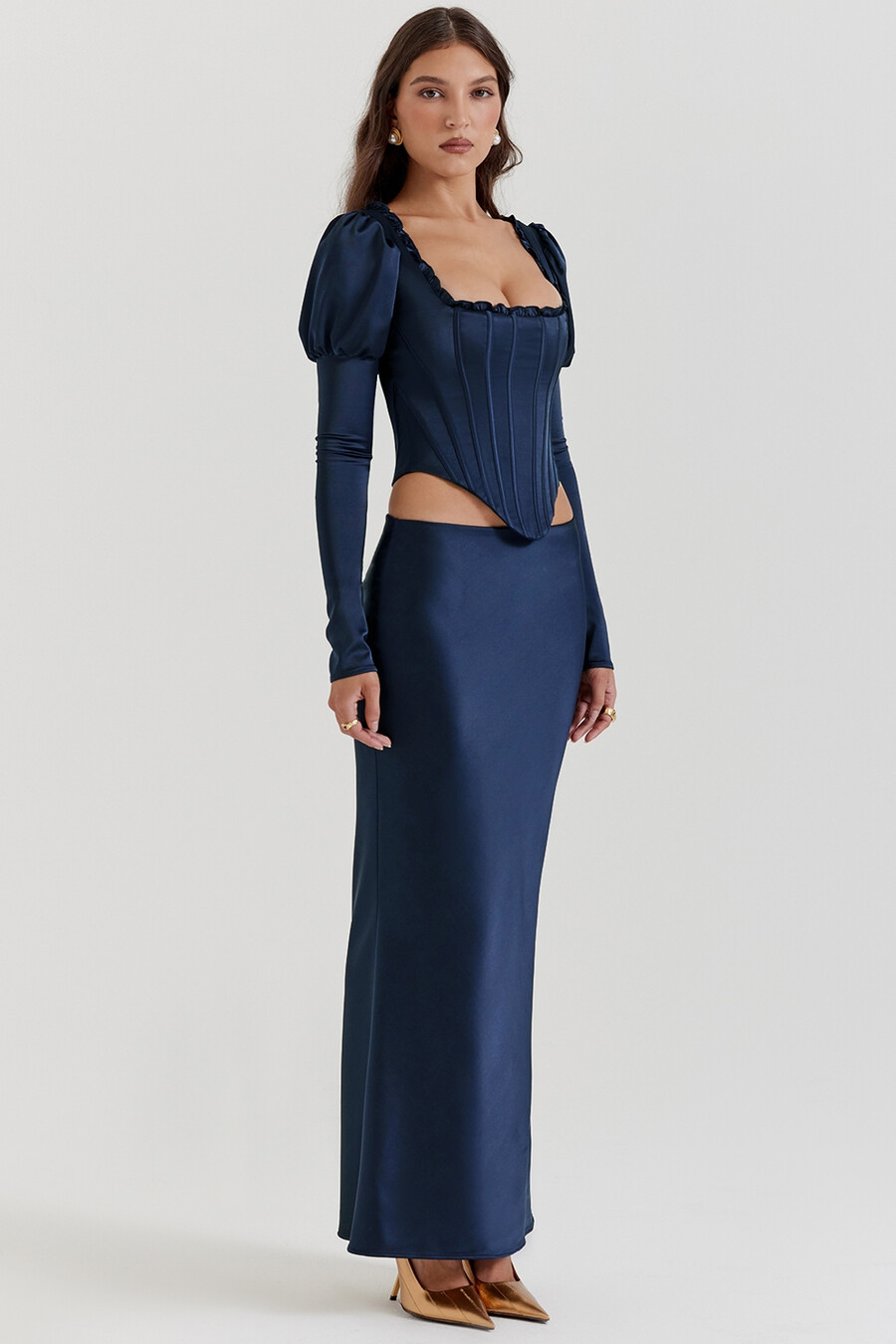 gonna lunga in raso blu navy con taglio sbieco