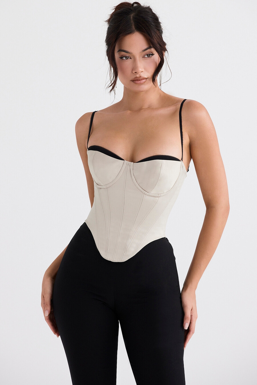 corsetto con ferretto in raso beige