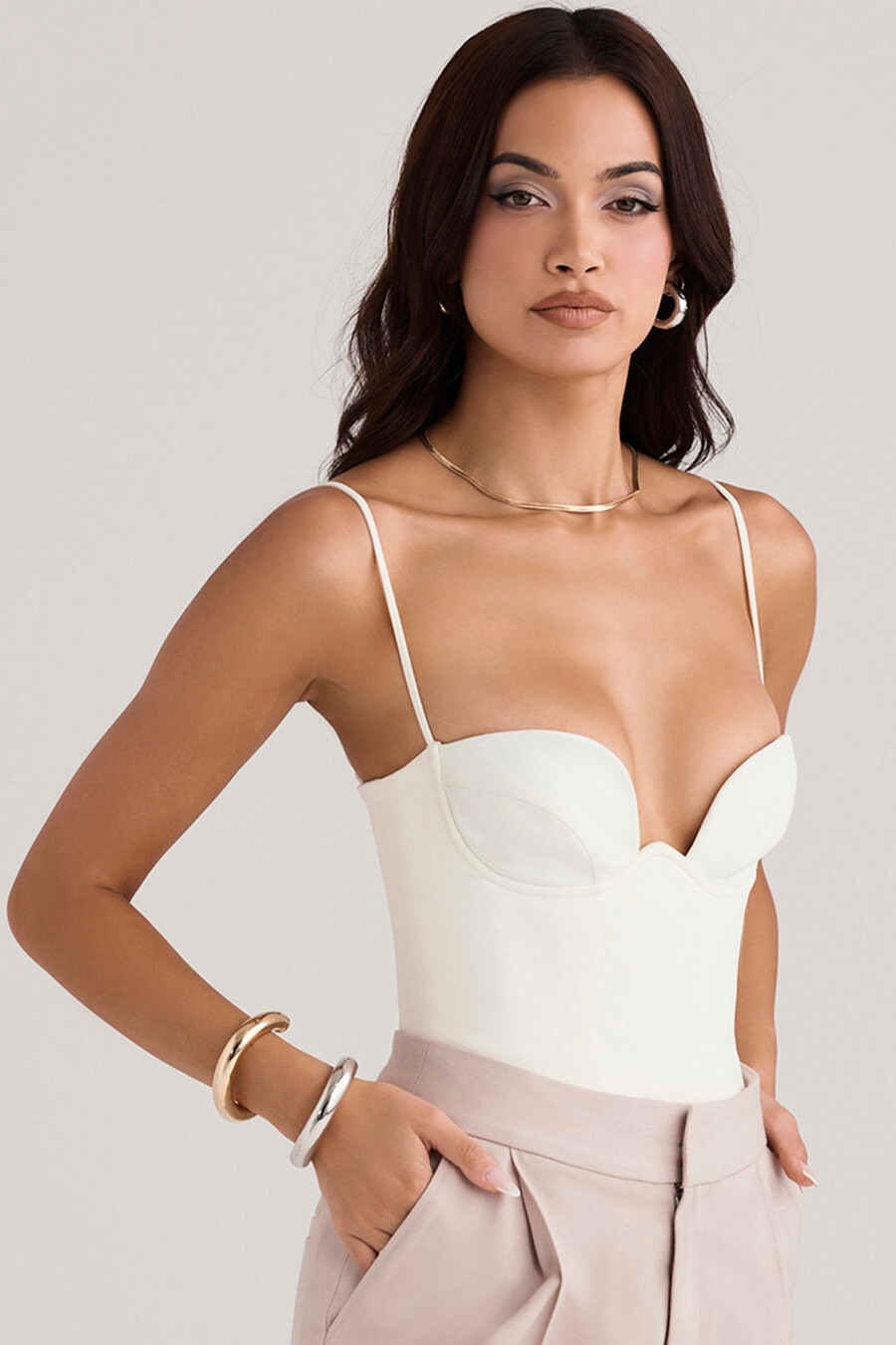 body con ferretto color avorio